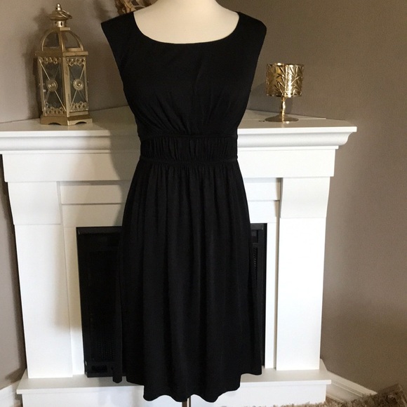 Cynthia Steffe Dresses & Skirts - Cynthia Steffe Black Sleeveless Ruched Waist Dress